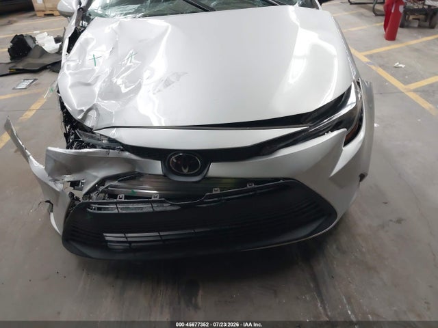 5YFB4MDE2RP157185 Toyota COROLLA LE