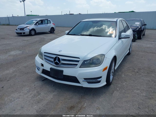 Aukcja sprzedaży 2013 Mercedes-benz C 250 Sport, vin: WDDGF4HB2DR262894, numer aukcji: 45677381