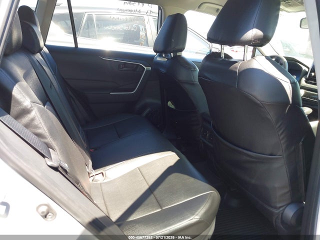 JTMMWRFV9RD221805 Toyota Rav4 Hybrid Le
