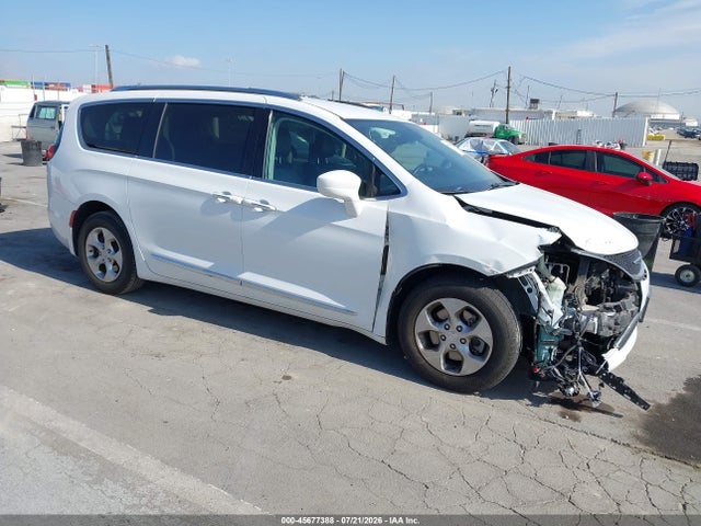 Aukcja sprzedaży 2017 Chrysler Pacifica Touring-l Plus, vin: 2C4RC1EG1HR512166, numer aukcji: 45677388