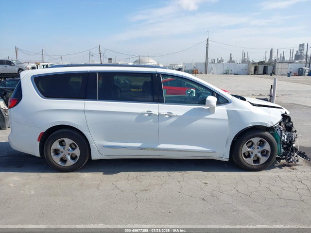 Aukcja sprzedaży 2017 Chrysler Pacifica Touring-l Plus, vin: 2C4RC1EG1HR512166, numer aukcji: 45677388