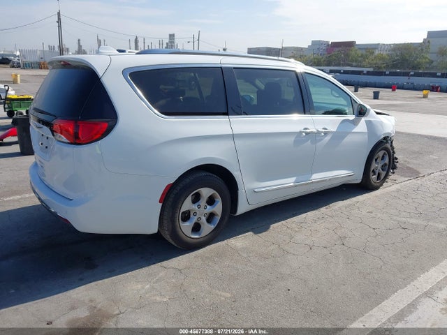 Aukcja sprzedaży 2017 Chrysler Pacifica Touring-l Plus, vin: 2C4RC1EG1HR512166, numer aukcji: 45677388