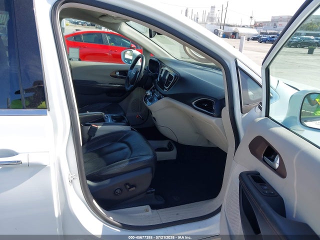 Aukcja sprzedaży 2017 Chrysler Pacifica Touring-l Plus, vin: 2C4RC1EG1HR512166, numer aukcji: 45677388