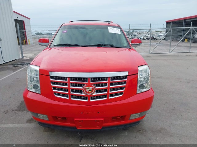 Продажа на аукционе авто 2010 Cadillac Escalade Premium, vin: 1GYUKCEF7AR172981, номер лота: 45677396