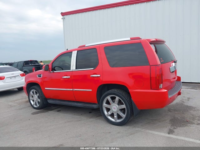 Продажа на аукционе авто 2010 Cadillac Escalade Premium, vin: 1GYUKCEF7AR172981, номер лота: 45677396