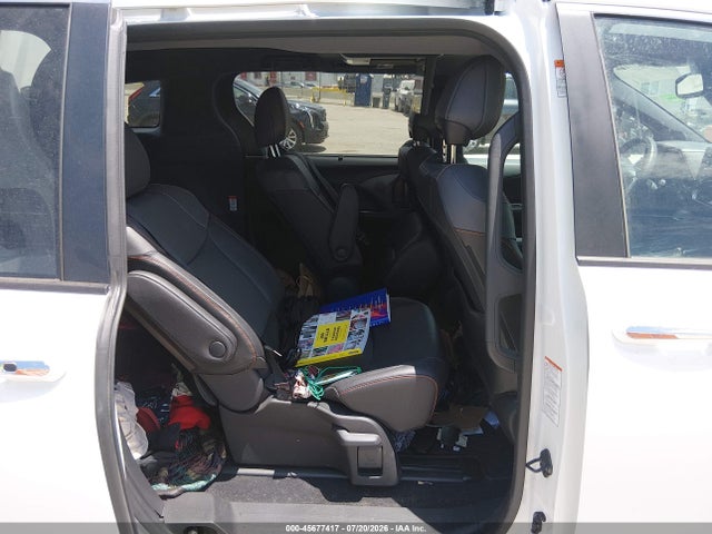 45677417 :رقم المزاد ، 5TDDSKFC9RS129731 vin ، 2024 Toyota Sienna Xse مزاد بيع
