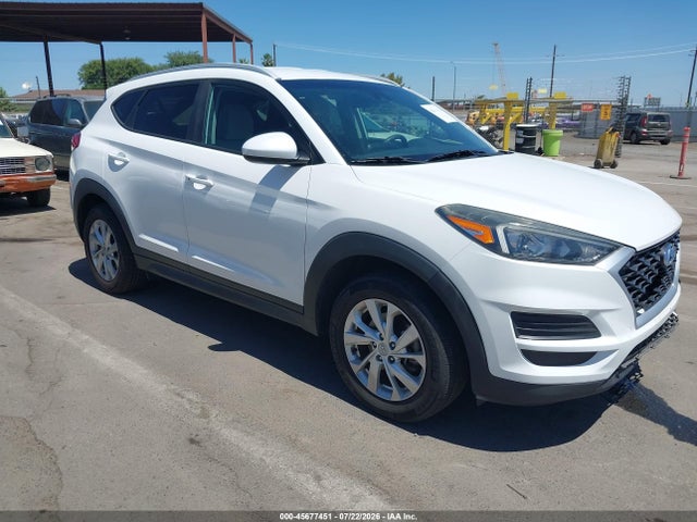 Hyundai Tucson Value 2019 KM8J3CA49KU958883 main image
