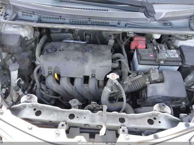 VNKKTUD31JA097577 Toyota Yaris L/le/se