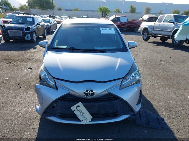 VNKKTUD31JA097577 Toyota Yaris L/le/se