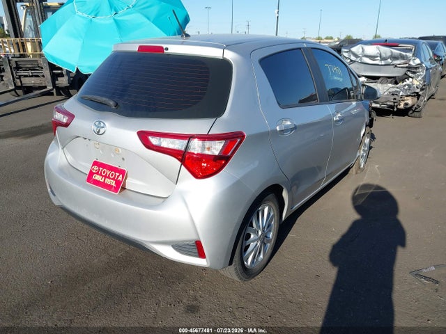 VNKKTUD31JA097577 Toyota Yaris L/le/se