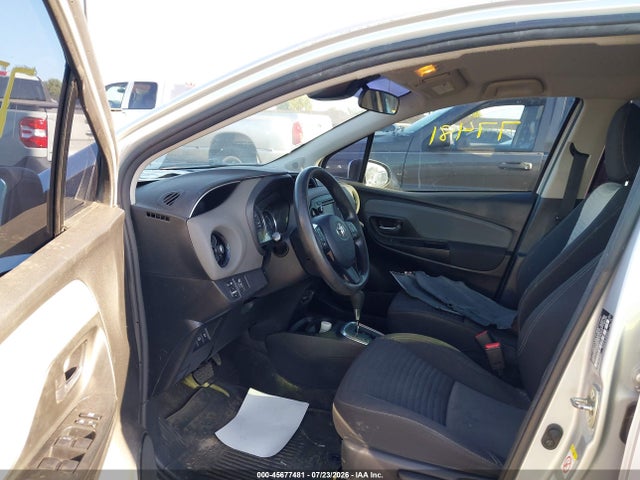 VNKKTUD31JA097577 Toyota Yaris L/le/se