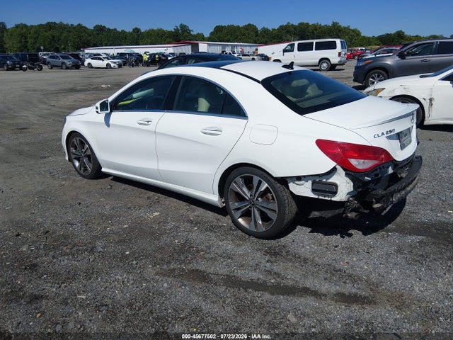 45677502 :رقم المزاد ، WDDSJ4GB3KN719095 vin ، 2019 Mercedes-benz Cla 250 4matic مزاد بيع