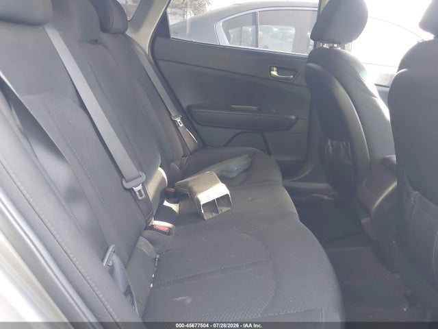KIA Optima Lx 2018 5XXGT4L33JG194834 Image 8