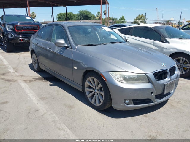 2011 Bmw 328i მანქანა იყიდება აუქციონზე, vin: WBAPH5G56BNM73281, აუქციონის ნომერი: 45677509