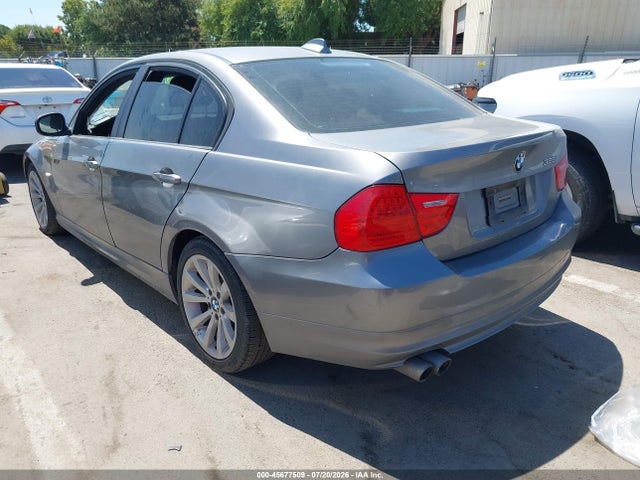 2011 Bmw 328i მანქანა იყიდება აუქციონზე, vin: WBAPH5G56BNM73281, აუქციონის ნომერი: 45677509