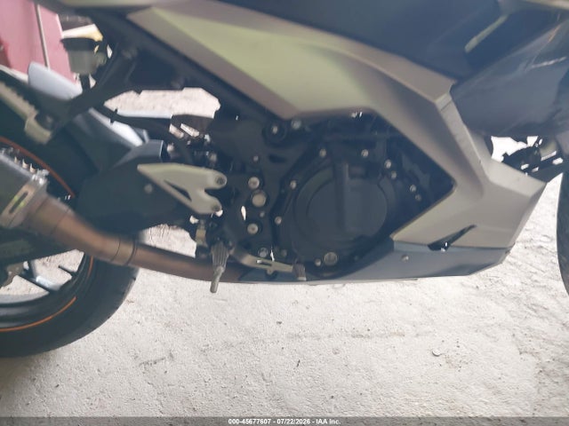 Kawasaki EX400 2023 JKAEXKH16PDAP7126 Image 8