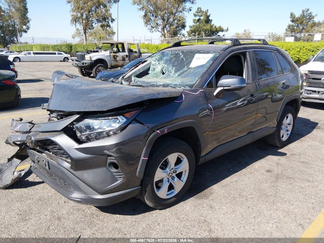 Toyota Rav4 Xle 2021 2T3P1RFV8MW180185 Image 2