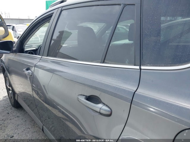 Toyota Rav4 Xle 2018 2T3WFREV0JW482581 Image 15