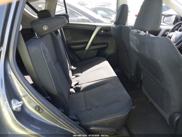 Toyota Rav4 Xle 2018 2T3WFREV0JW482581 Image 8