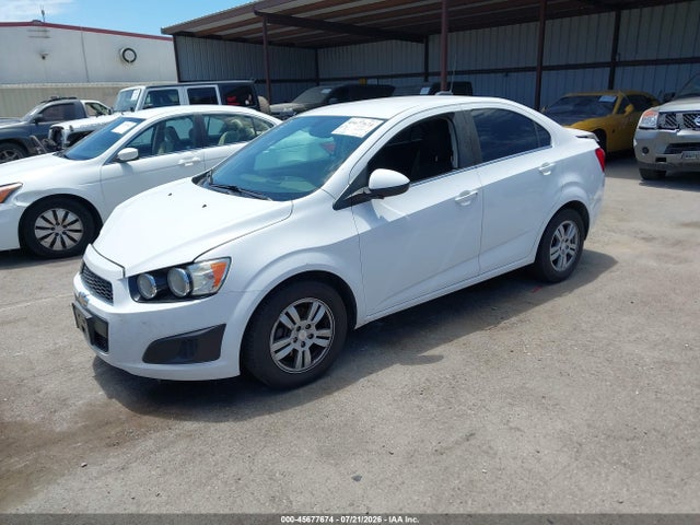 Chevrolet Sonic Lt Auto 2016 1G1JC5SG3G4141059 Image 2