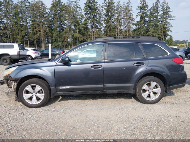 45677692 :رقم المزاد ، 4S4BRCCC1D3290657 vin ، 2013 Subaru Outback 2.5i Premium مزاد بيع