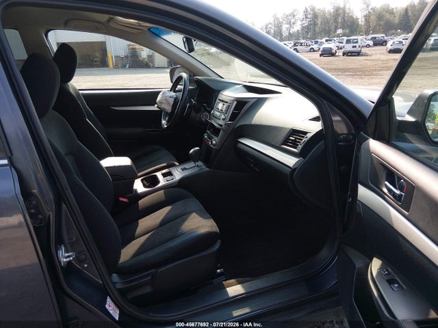45677692 :رقم المزاد ، 4S4BRCCC1D3290657 vin ، 2013 Subaru Outback 2.5i Premium مزاد بيع