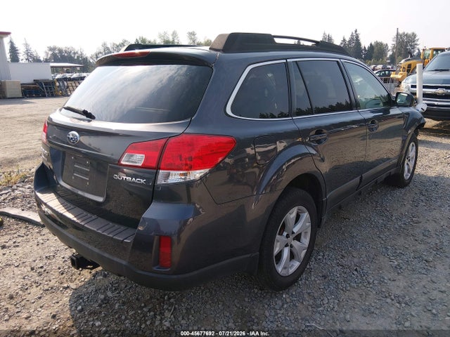 45677692 :رقم المزاد ، 4S4BRCCC1D3290657 vin ، 2013 Subaru Outback 2.5i Premium مزاد بيع