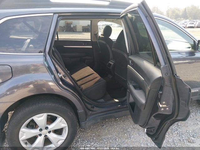 45677692 :رقم المزاد ، 4S4BRCCC1D3290657 vin ، 2013 Subaru Outback 2.5i Premium مزاد بيع