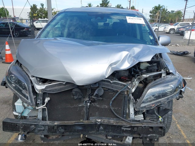 5TDXZ3DC5JS947995 Toyota Sienna Se 8 Passenger