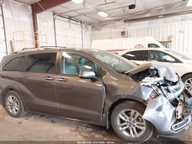 2022 Toyota Sienna Limited მანქანა იყიდება აუქციონზე, vin: 5TDZSKFCXNS051413, აუქციონის ნომერი: 45677721