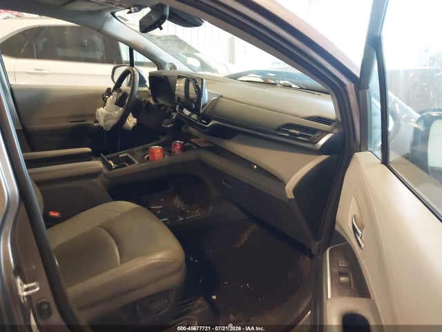2022 Toyota Sienna Limited მანქანა იყიდება აუქციონზე, vin: 5TDZSKFCXNS051413, აუქციონის ნომერი: 45677721