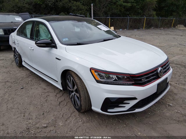 2018 Volkswagen Passat 3.6l V6 Gt მანქანა იყიდება აუქციონზე, vin: 1VWJM7A38JC047977, აუქციონის ნომერი: 45677733