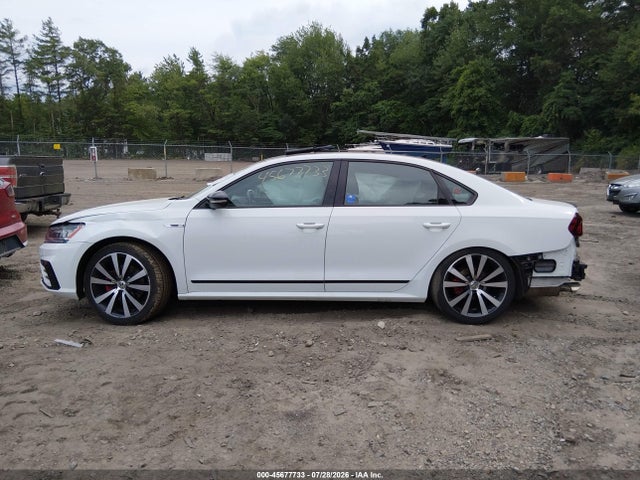 2018 Volkswagen Passat 3.6l V6 Gt მანქანა იყიდება აუქციონზე, vin: 1VWJM7A38JC047977, აუქციონის ნომერი: 45677733
