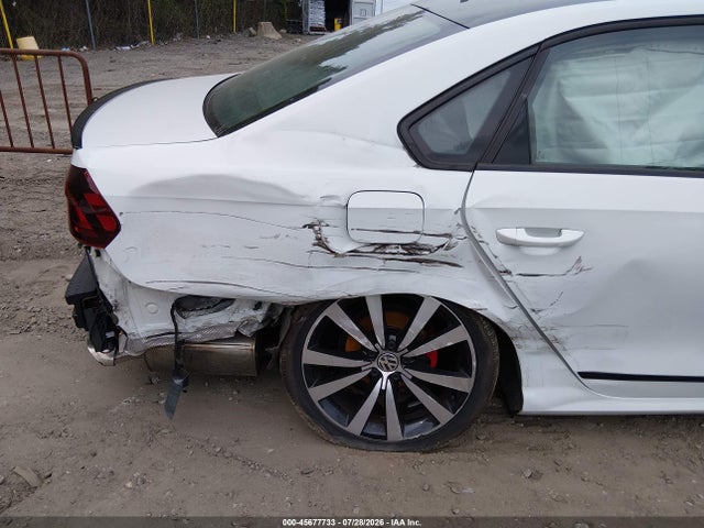2018 Volkswagen Passat 3.6l V6 Gt მანქანა იყიდება აუქციონზე, vin: 1VWJM7A38JC047977, აუქციონის ნომერი: 45677733