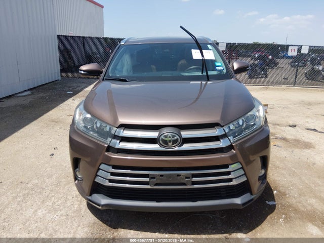 2019 Toyota Highlander Limited მანქანა იყიდება აუქციონზე, vin: 5TDYZRFH8KS294595, აუქციონის ნომერი: 45677791