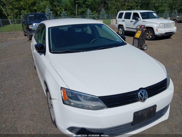 45677819 :رقم المزاد ، 3VW2K7AJ2EM209549 vin ، 2014 Volkswagen Jetta 2.0l S مزاد بيع