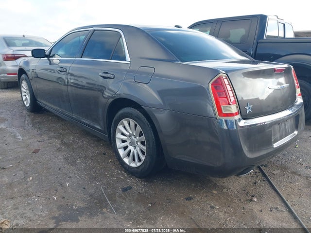Продажа на аукционе авто 2013 Chrysler 300 Motown, vin: 2C3CCAAG2DH743139, номер лота: 45677838