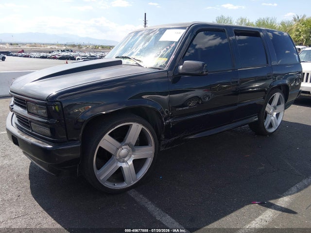 45677888 :رقم المزاد ، 1GNEC13R7YR127209 vin ، 2000 Chevrolet Tahoe Limited مزاد بيع