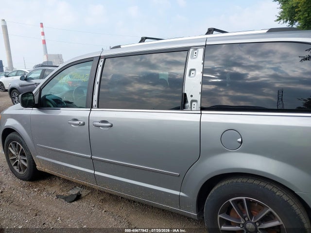 Продажа на аукционе авто 2017 Dodge Grand Caravan Sxt, vin: 2C4RDGCGXHR589508, номер лота: 45677942