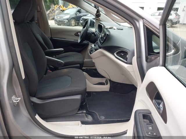Aukcja sprzedaży 2020 Chrysler Voyager Lx, vin: 2C4RC1CG0LR216180, numer aukcji: 45677944