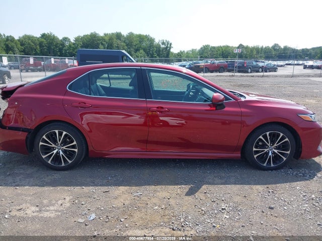 2018 Toyota Camry Se მანქანა იყიდება აუქციონზე, vin: 4T1B11HK0JU565470, აუქციონის ნომერი: 45677954