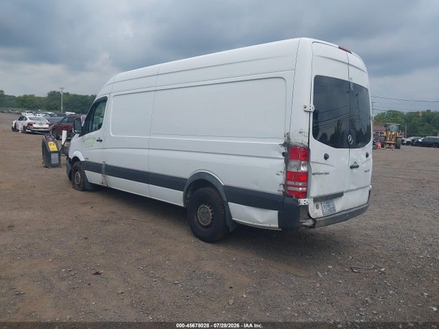 2014 Mercedes-benz Sprinter 2500 High Roof მანქანა იყიდება აუქციონზე, vin: WD3PE8DC4E5910550, აუქციონის ნომერი: 45678028