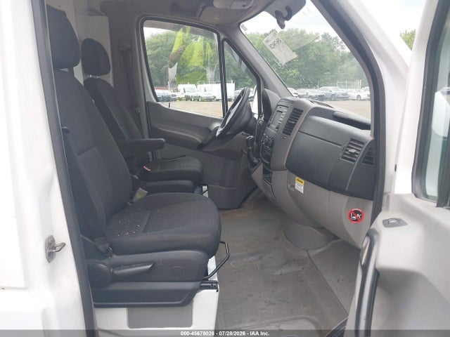 Продажа на аукционе авто 2014 Mercedes-benz Sprinter 2500 High Roof, vin: WD3PE8DC4E5910550, номер лота: 45678028