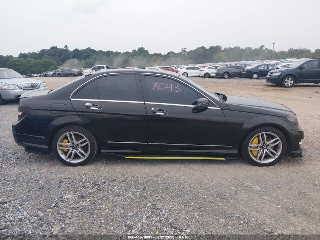 2014 Mercedes-benz C 300 Sport 4matic მანქანა იყიდება აუქციონზე, vin: WDDGF8AB0ER325347, აუქციონის ნომერი: 45678093