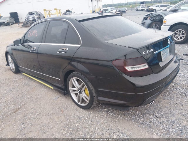 2014 Mercedes-benz C 300 Sport 4matic მანქანა იყიდება აუქციონზე, vin: WDDGF8AB0ER325347, აუქციონის ნომერი: 45678093