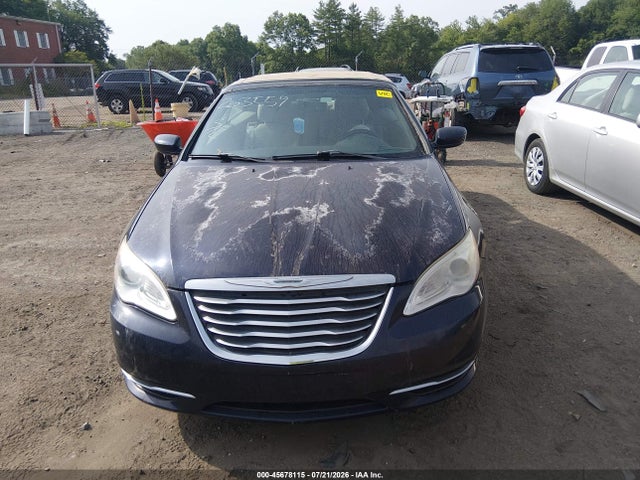 2011 Chrysler 200 Touring მანქანა იყიდება აუქციონზე, vin: 1C3BC2EG1BN531588, აუქციონის ნომერი: 45678115