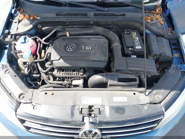 Продажа на аукционе авто 2015 Volkswagen Jetta 1.8t Se, vin: 3VWD17AJ1FM239834, номер лота: 45678207