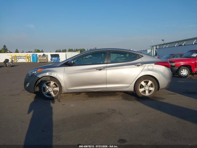 Продаж на аукціоні авто 2013 Hyundai Elantra Gls, vin: KMHDH4AE5DU708931, номер лоту: 45678212