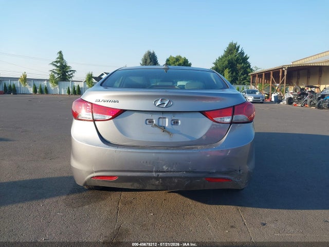 Продаж на аукціоні авто 2013 Hyundai Elantra Gls, vin: KMHDH4AE5DU708931, номер лоту: 45678212