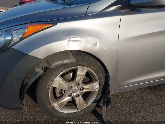 Продаж на аукціоні авто 2013 Hyundai Elantra Gls, vin: KMHDH4AE5DU708931, номер лоту: 45678212